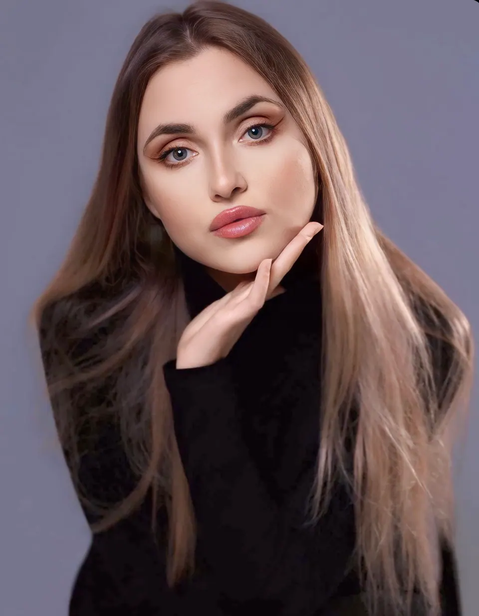 Soft close portrait of Paula Maria Rosalia